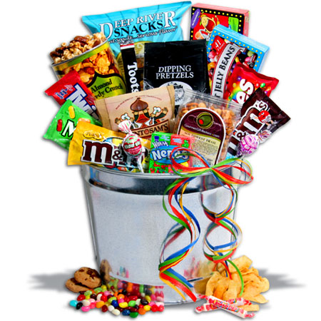 Food Gift Basket on Deluxe Junk Food Gift Basket Jpg