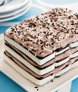 Birthday Cake  Cream Recipe on Sweet   N Treats Blog   Anything Cupcakery   Anything Cupcakery